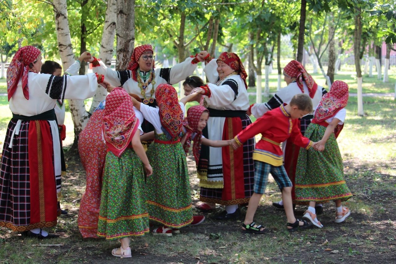 17 июля в России отмечают новый, но уже полюбившийся праздник — «Единый день фольклора».