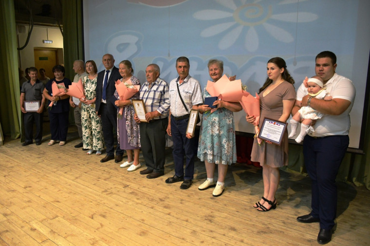 День семьи, любви и верности. День семьи, любви и верности.