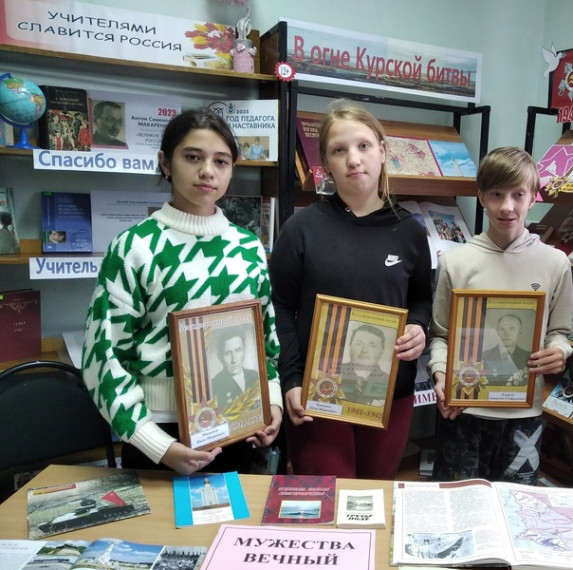 Подвижные игры особенно любимы детьми, ведь они - важный источник радостных эмоций.. Подвижные игры особенно любимы детьми, ведь они - важный источник радостных эмоций..