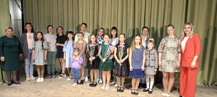В центре культурного развития «Радужный» состоялся концерт учащихся Красненской детской школы искусств..