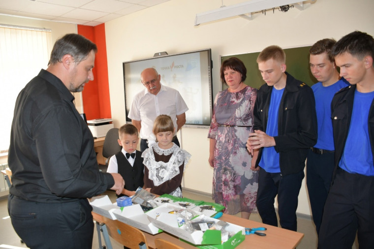 Новая площадка творчества, изобретательства и сотрудничества появилась в Красненской школе..